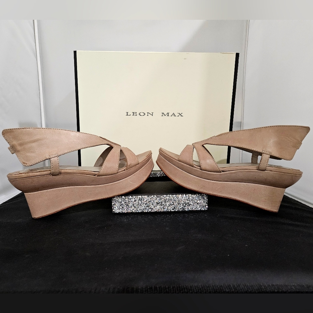 LEON MAX platform leather sandals 8.5 Bale taupe GUC tan statement shoes - Picture 4 of 16